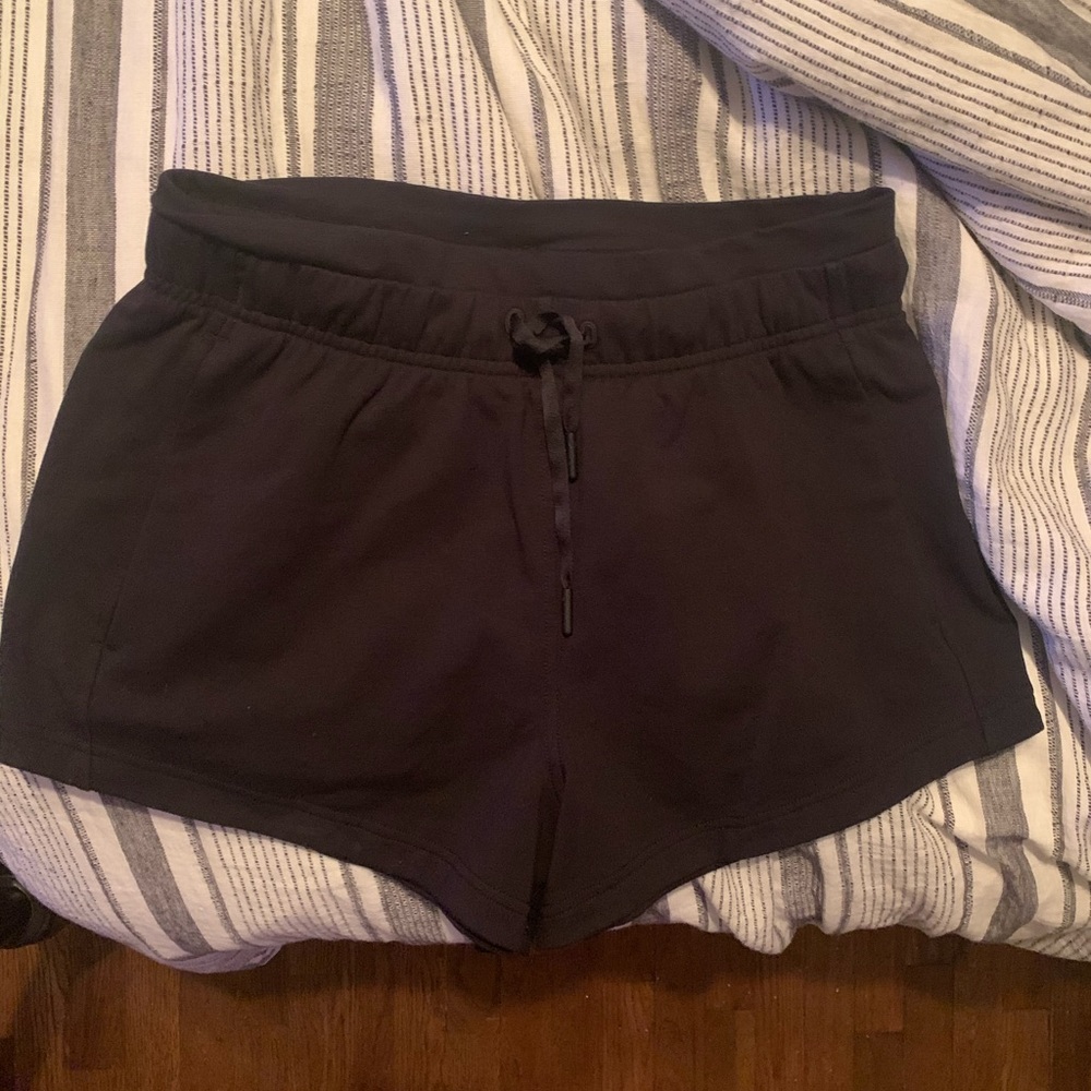 Lululemon inner glow short 3”-terry